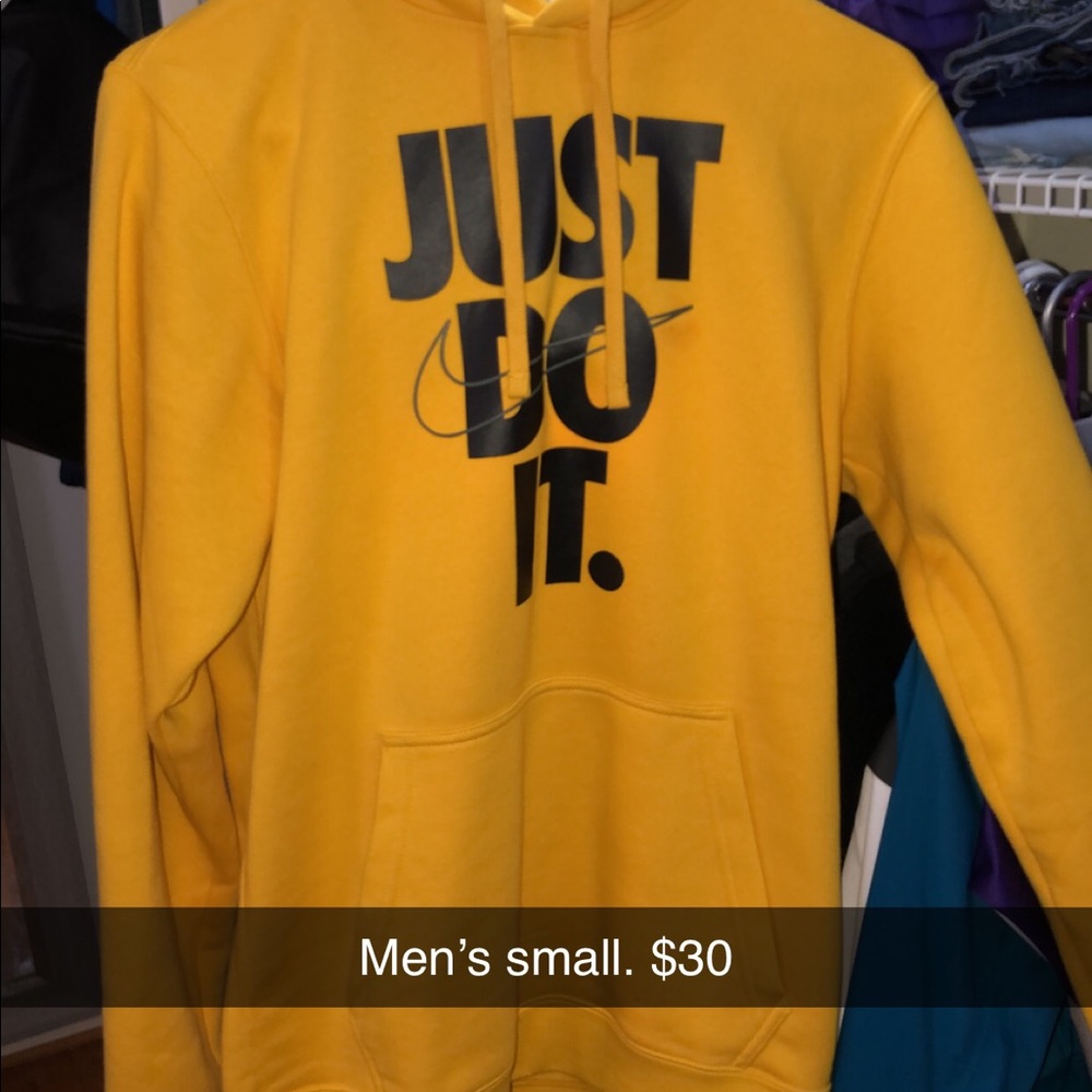 Men’s sweatshirt